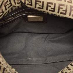 مملوكة مسبقًا Fendi Beige/Brown FF Zucca Canvas Forever Baguette Shoulder Bag