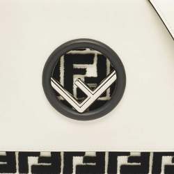 مملوكة مسبقًا Fendi White/Black Zucca Velvet and Leather Kan I F Logo Top Handle Bag