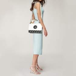 مملوكة مسبقًا Fendi White/Black Zucca Velvet and Leather Kan I F Logo Top Handle Bag