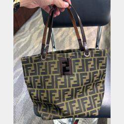 مملوكة مسبقًا Fendi Vintage FF Zucca Small Tote Bag
