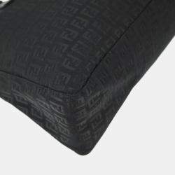 مملوكة مسبقًا حقيبة يد توتس فندي زوتشينو قماش أسود