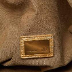 مملوكة مسبقًا Fendi Metallic Gold Textured Leather Spy Hobo