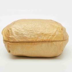 مملوكة مسبقًا Fendi Metallic Gold Textured Leather Spy Hobo