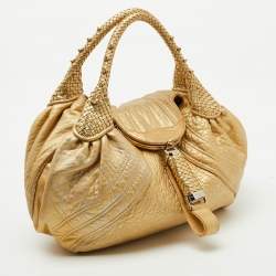 مملوكة مسبقًا Fendi Metallic Gold Textured Leather Spy Hobo