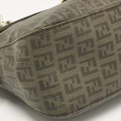 مملوكة مسبقًا Fendi Green Zucchino Coated Canvas Forever Baguette Bag