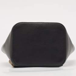 مملوكة مسبقًا حقيبة قيثارة صغيرة جلد أسود من فندي