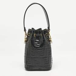 Pre Owned حقيبة دلو ميني مون تريزور جلد من فنـدي منقوشة زوكا سوداء