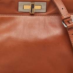 Pre Owned Fendi Brown Leather Medium Peekaboo Top Handle Bag