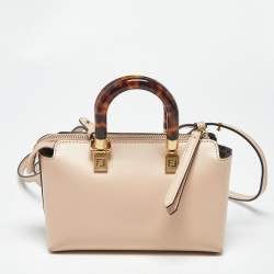 مملوكة مسبقًا حقيبة فندي ميني باي ذا واي جلد أخضر نيون