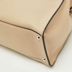 Pre Owned Fendi Beige Leather Large X Lite Peekaboo Top Handle Bag