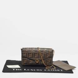 مملوكة مسبقًا Fendi Tobacco/Black Zucca Embossed Leather Small FF Wallet On Chain