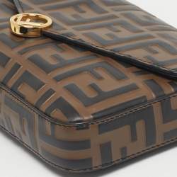 مملوكة مسبقًا Fendi Tobacco/Black Zucca Embossed Leather Small FF Wallet On Chain
