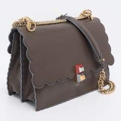 Pre Owned Fendi Etoupe Leather Medium Scalloped Kan I Shoulder Bag