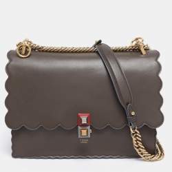 Pre Owned Fendi Etoupe Leather Medium Scalloped Kan I Shoulder Bag