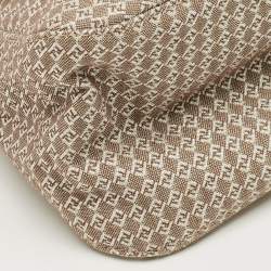 مملوكة مسبقًا Fendi Beige/Silver Printed Canvas and Leather Mini Mama Baguette Bag