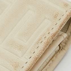 Pre Owned Fendi White Embossed Leather Chain Clutch Bag