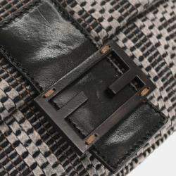 Pre Owned Fendi Gray Felt Zucca Baguette Handbag