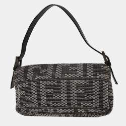 Pre Owned Fendi Gray Felt Zucca Baguette Handbag