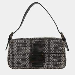 Pre Owned Fendi Gray Felt Zucca Baguette Handbag