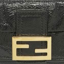 Pre Owned Fendi Black Patent Leather Baguette Clutch