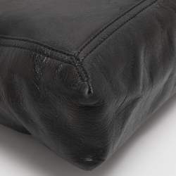 Pre Owned Fendi Black Leather Maxi Baguette Flap Shoulder Bag