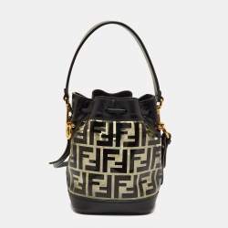 مملوكة مسبقًا Fendi Black Zucca Print PVC and Leather Mini Mon Tresor Bucket Bag