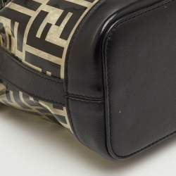 مملوكة مسبقًا Fendi Black Zucca Print PVC and Leather Mini Mon Tresor Bucket Bag