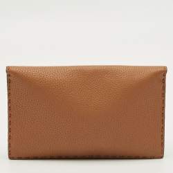 مملوكة مسبقًا Fendi Peekaboo Brown Selleria Leather Wallet