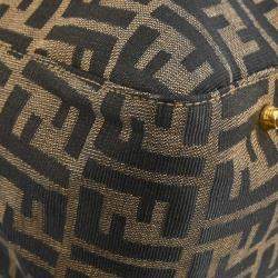 مملوكة مسبقًا حقيبة يد فندي توت زوكا بني