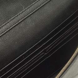 مملوكة مسبقًا محفظة بسلسلة فندي F هو فندي جلد بني/أسود وسط