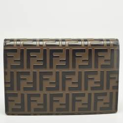 مملوكة مسبقًا محفظة بسلسلة فندي F هو فندي جلد بني/أسود وسط