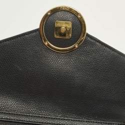 مملوكة مسبقًا محفظة بسلسلة فندي F هو فندي جلد بني/أسود وسط