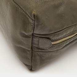 Pre Owned حقيبة فيندي ساتشيل جلد أخضر زيتوني بسحاب