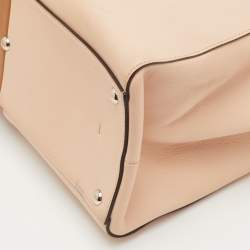 مملوكة مسبقًا حقيبة فندي 3جور جلد بني/زهري فاتح كبير