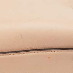 مملوكة مسبقًا حقيبة فندي 3جور جلد بني/زهري فاتح كبير