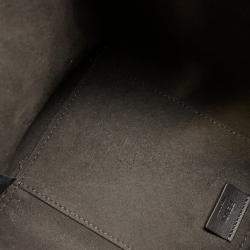 مملوكة مسبقًا حقيبة فندي أوريغامي كتف جينز أزرق