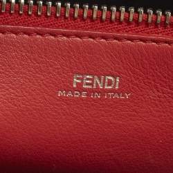 مملوكة مسبقًا حقيبة فندي دوتكوم كبيرة بيضاء/سوداء جلد بخياطة يد