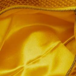 مملوكة مسبقًا Fendi Vintage Off White/Yellow Canvas and Python Trim Baguette