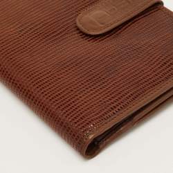 مملوكة مسبقًا Fendi Vintage Brown Lizard Effect Leather Compact Wallet