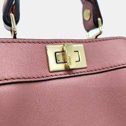 مملوكة مسبقًا Fendi Leather Nano Peekaboo Crossbody Bag