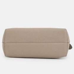 مملوكة مسبقًا حقيبة فنندي ذا واي سيليريا جلد العجل غريج مزوسطة