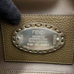 Pre Owned حقيبة كتف فندي باغيت سيليريا مزدوجة السلسلة جلد كاكي حجم ميني