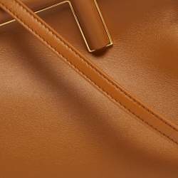 مملوكة مسبقًا حقيبة كتف فندي فيرست جلد بني صغيرة