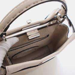 مملوكة مسبقًا حقيبة فندي بيكابو عجل صغيرة