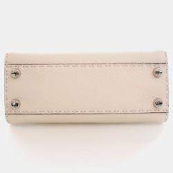 مملوكة مسبقًا حقيبة فندي بيكابو عجل صغيرة