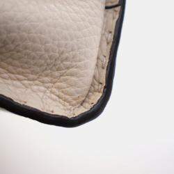 مملوكة مسبقًا حقيبة فندي بيكابو عجل صغيرة