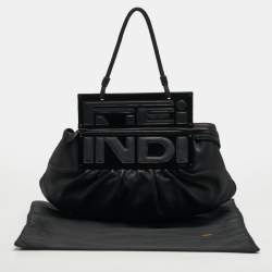 مملوكة مسبقًا Fendi To You Black Leather Convertible Clutch Bag