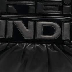 مملوكة مسبقًا Fendi To You Black Leather Convertible Clutch Bag