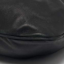 مملوكة مسبقًا Fendi To You Black Leather Convertible Clutch Bag