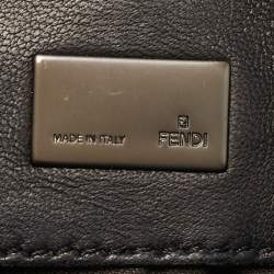 مملوكة مسبقًا Fendi To You Black Leather Convertible Clutch Bag